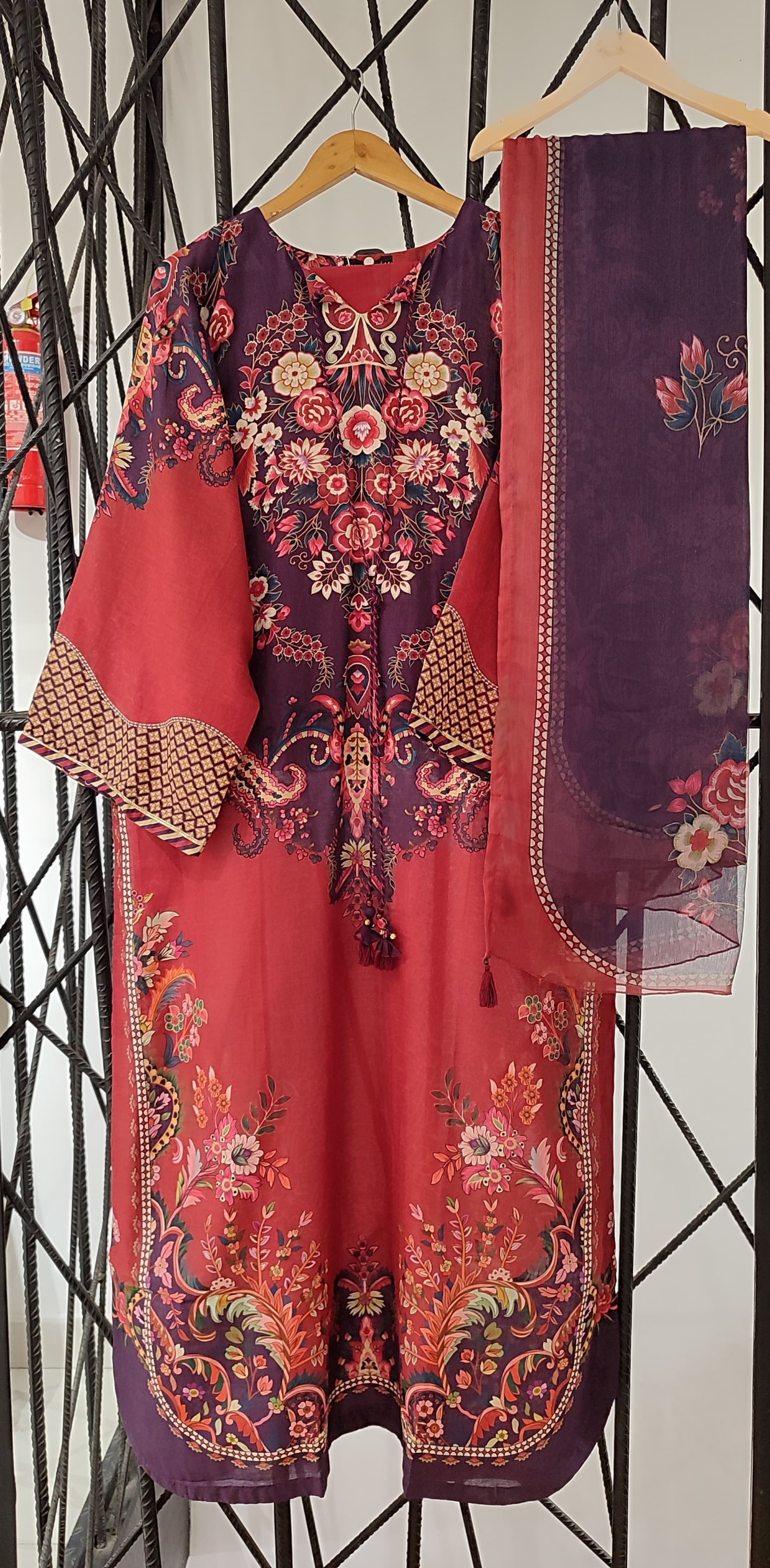 SADABAHAR PRINTED KAFTAN LAWN 3PEC